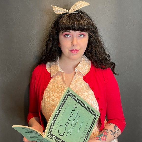 Meet your Posher, Maggie - Picture 3 of 3